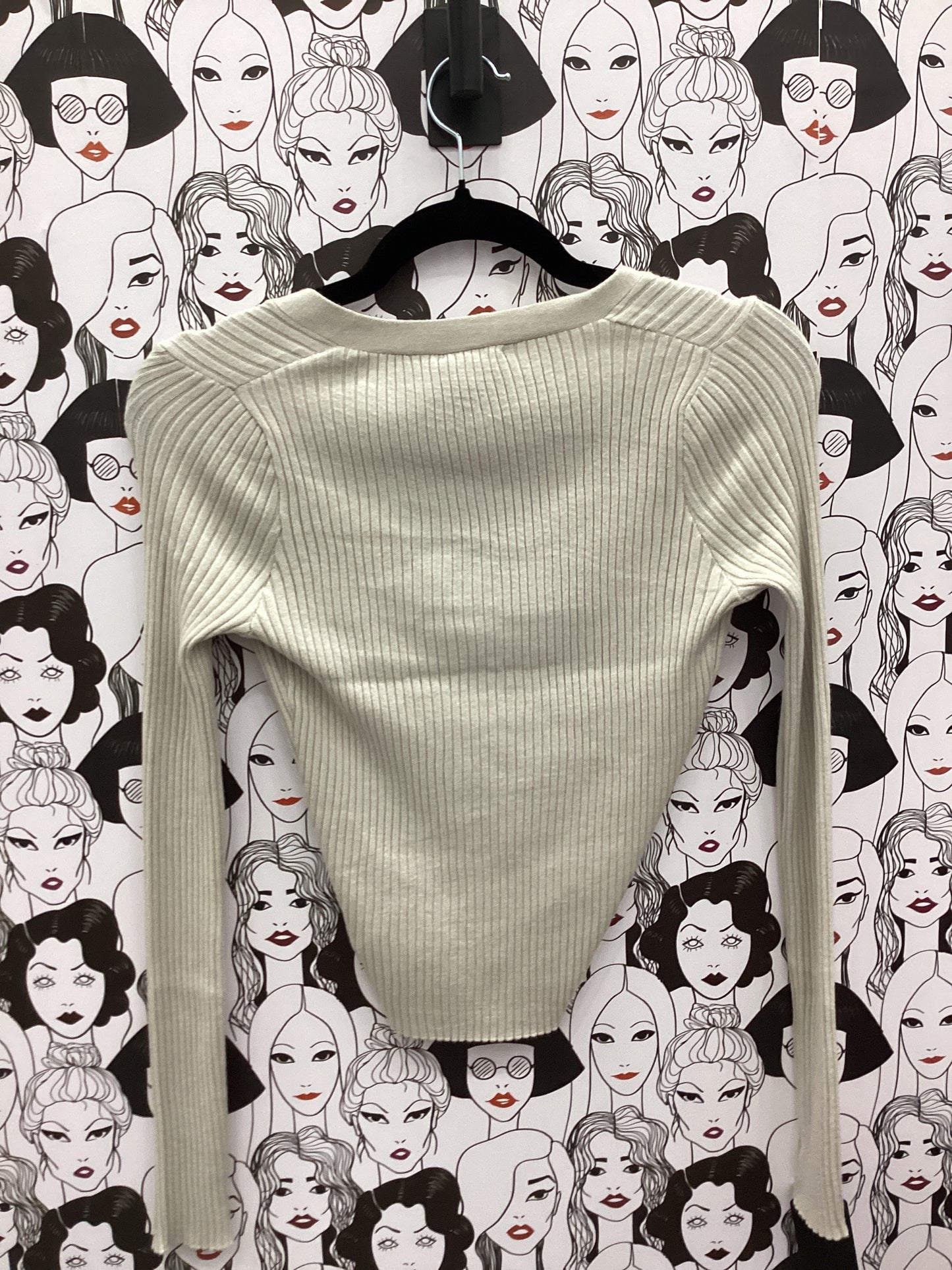 Neutral Crop Long sleeved Top