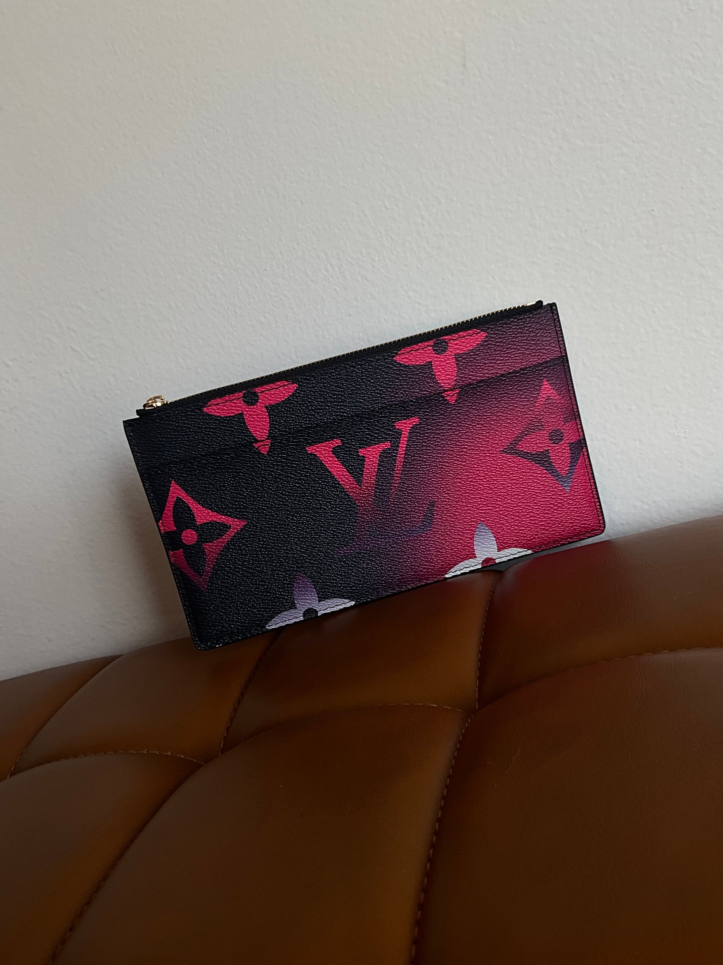 Media quality, luxury wallet