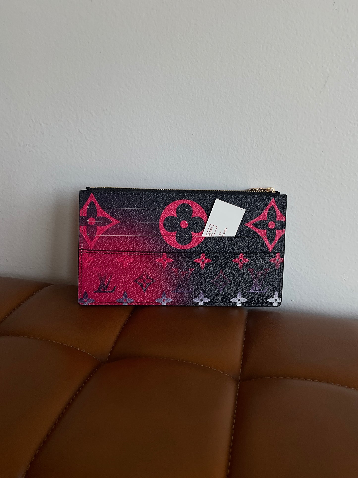 Media quality, luxury wallet