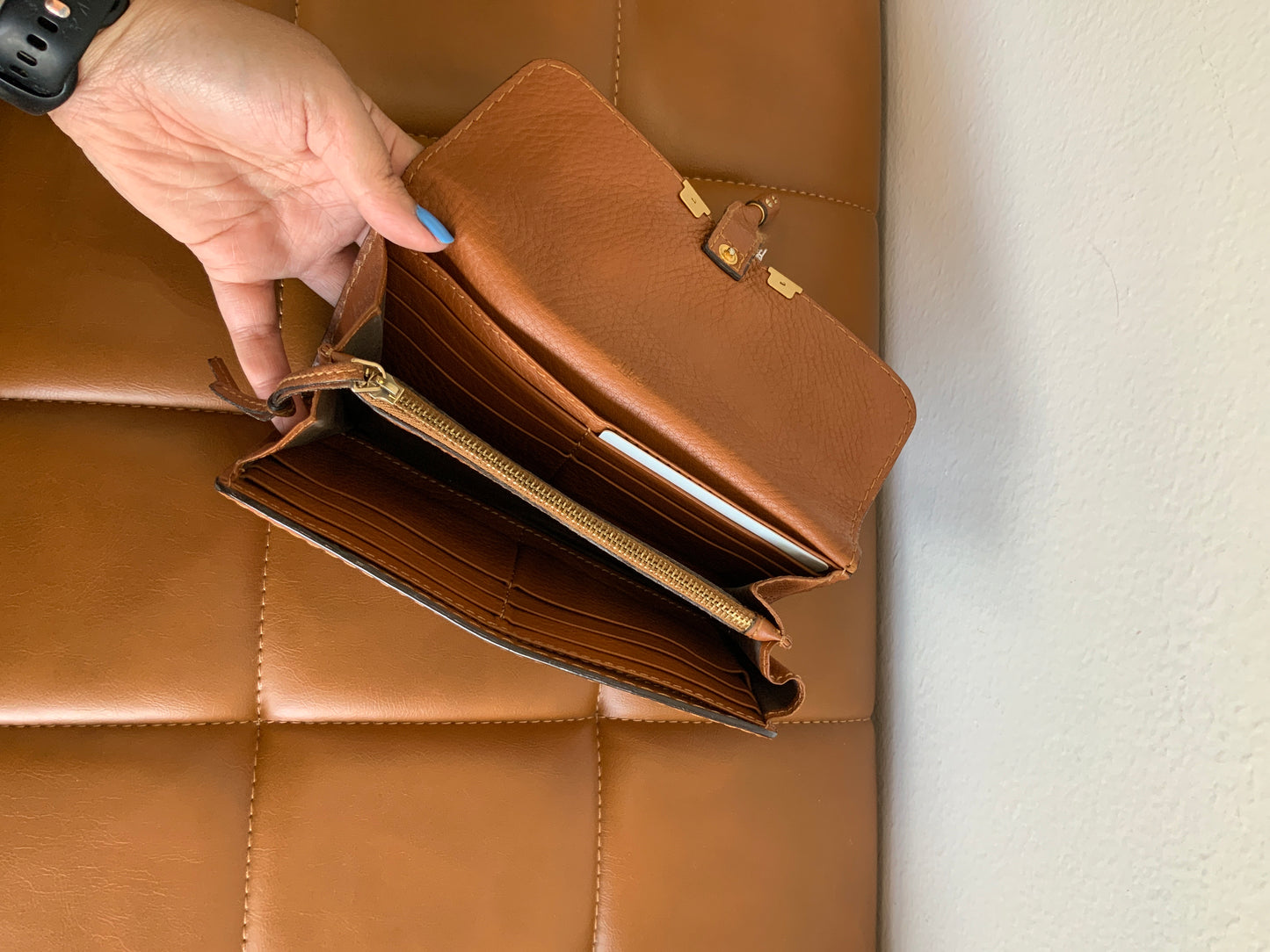 Vintage Luxury Brown Leather Wallet AUTHENTIC