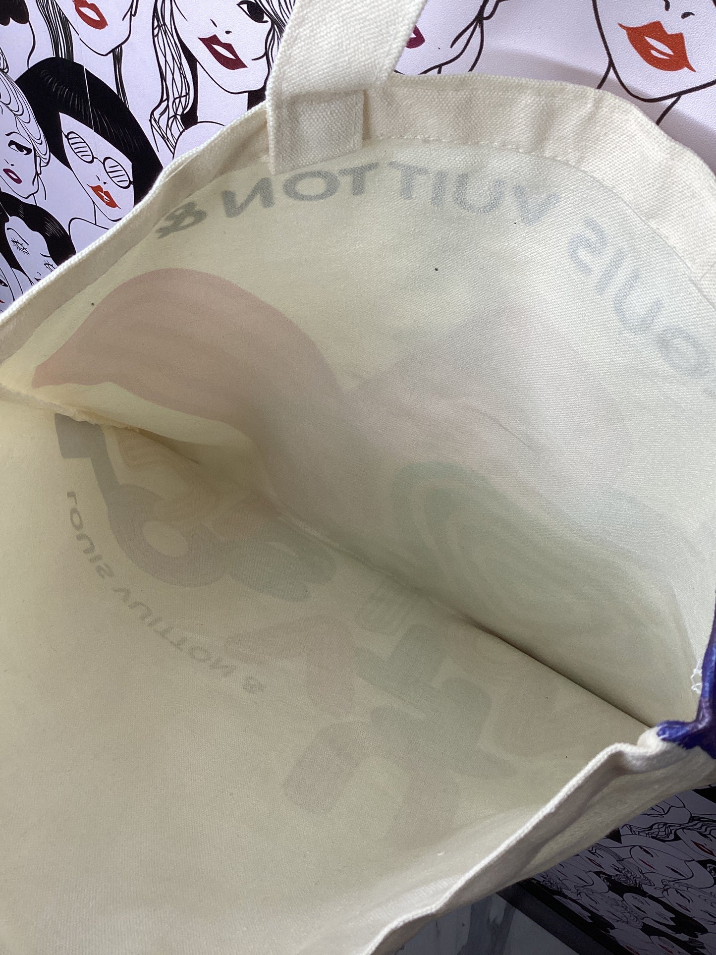 AUTHENTIC Louis Vuitton