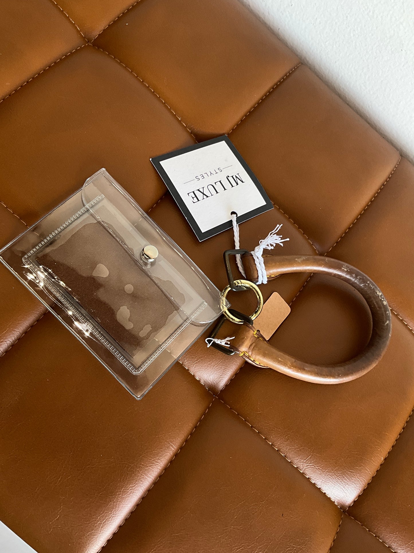 Luxury stadium card holder