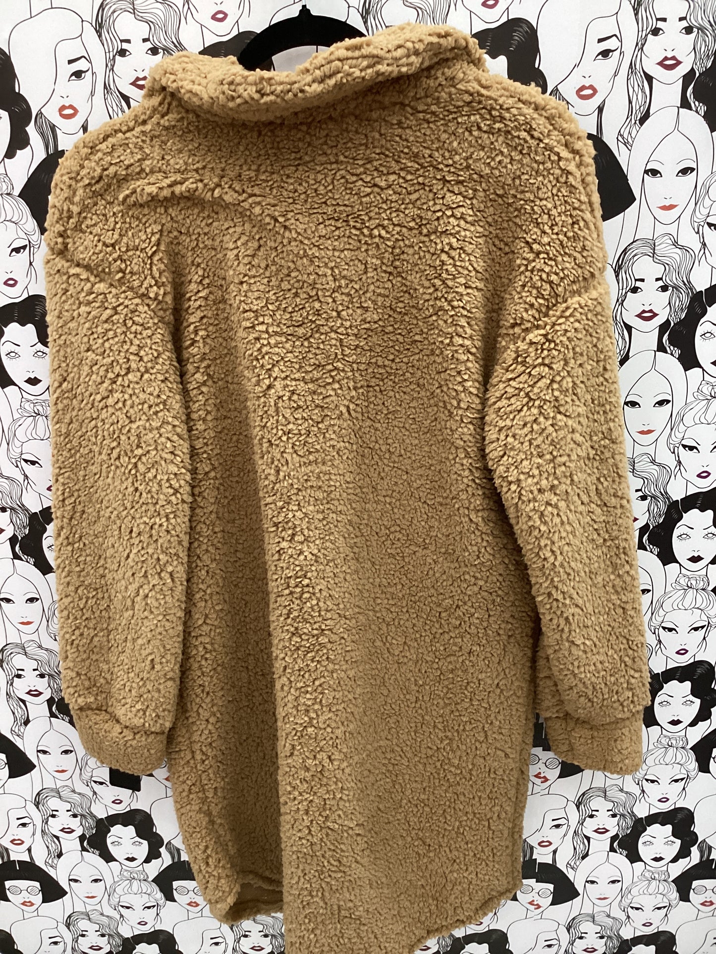 Sherpa fleece overthrow