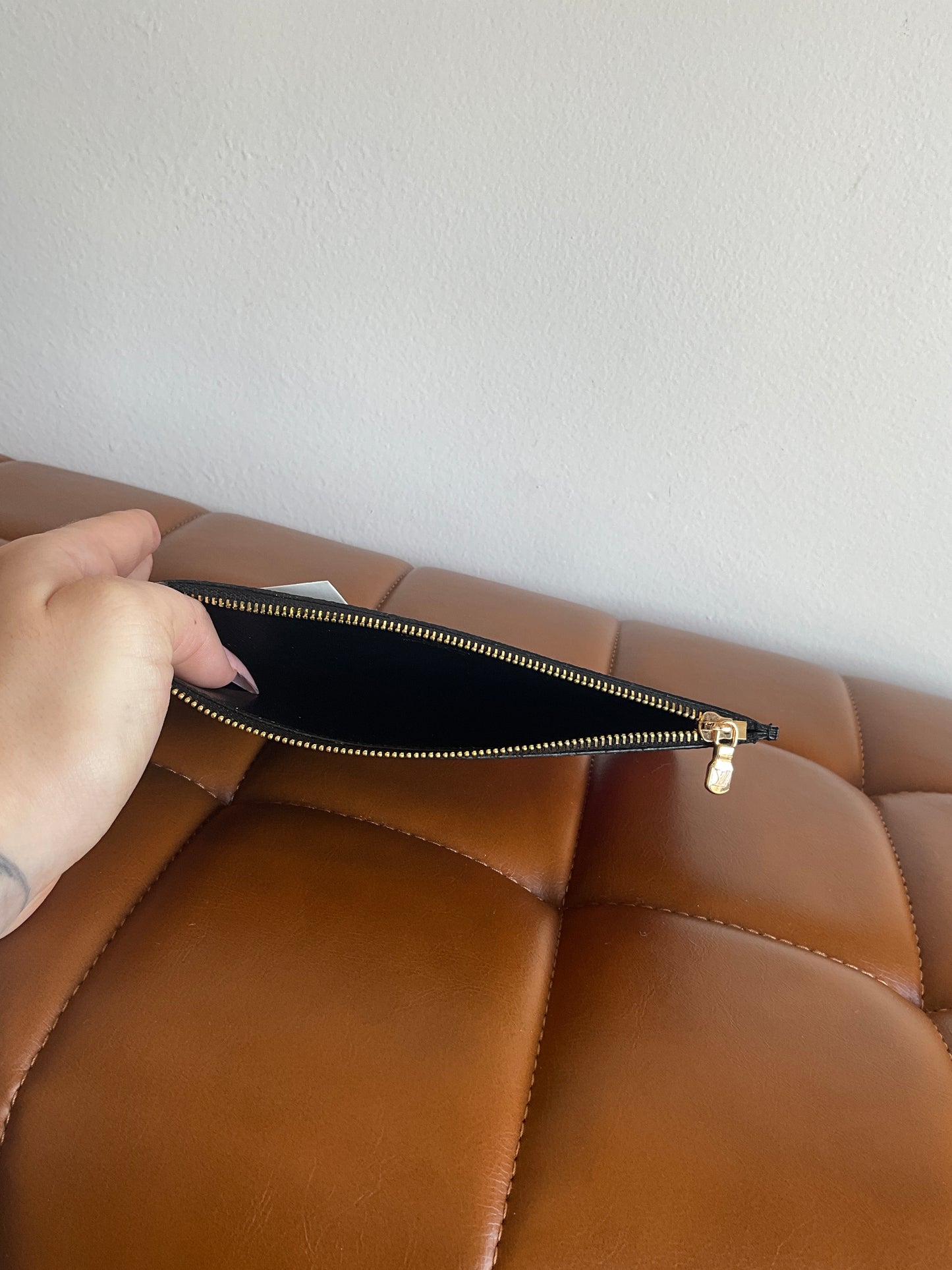 Media quality, luxury wallet