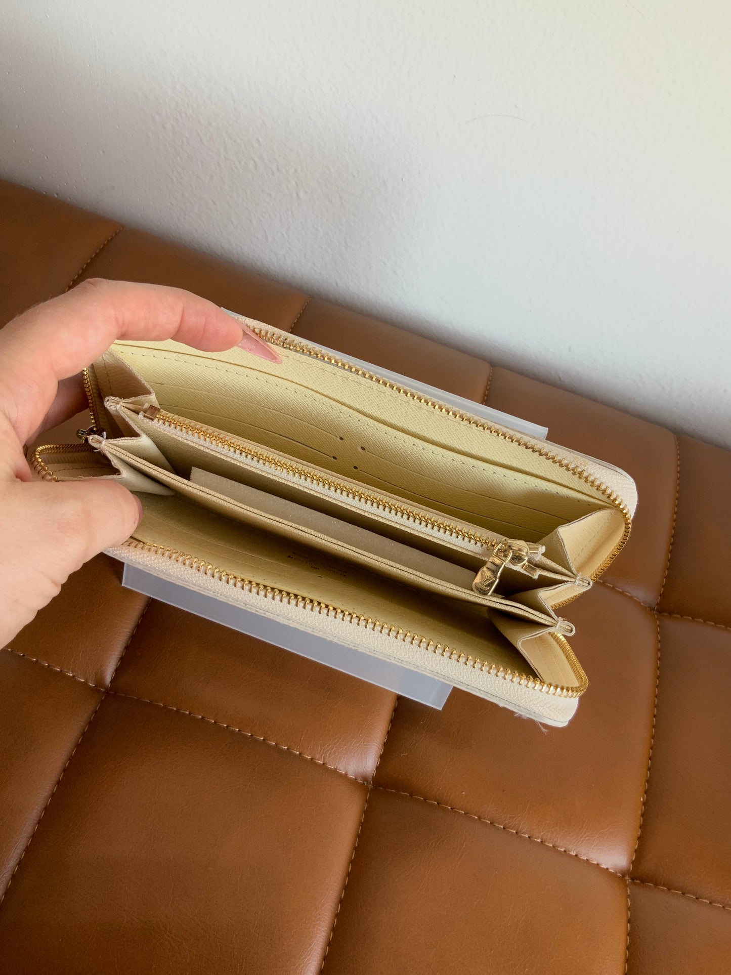 Medium quality, luxury wallet