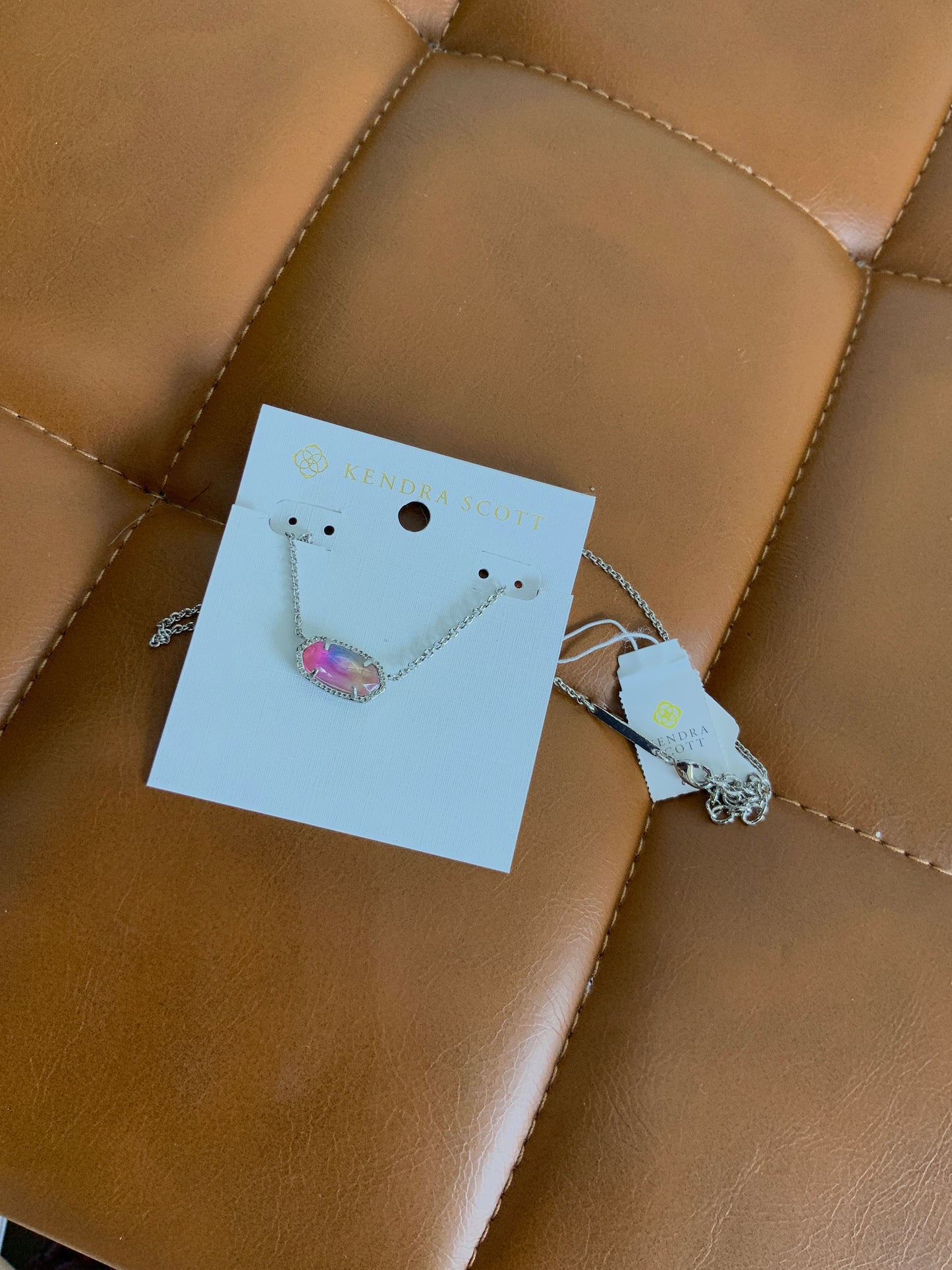 Gemstone pendant necklace