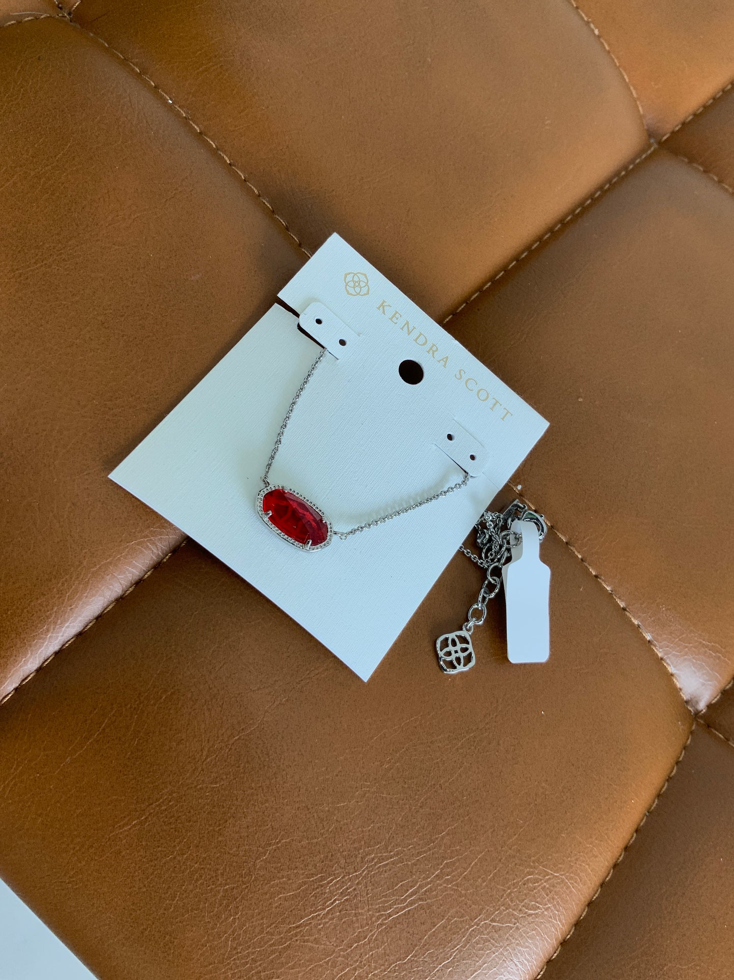 Gemstone pendant necklace