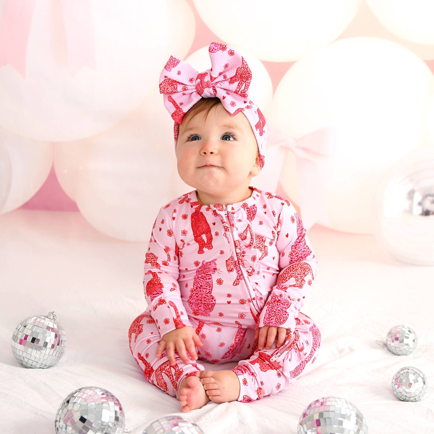 Cambrie RUFFLE ZIP Valentines Day Bamboo 1PC Two Way Zipper: 0-3m