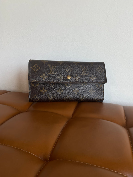 USED Luxury authentic Louis Vuitton wallet