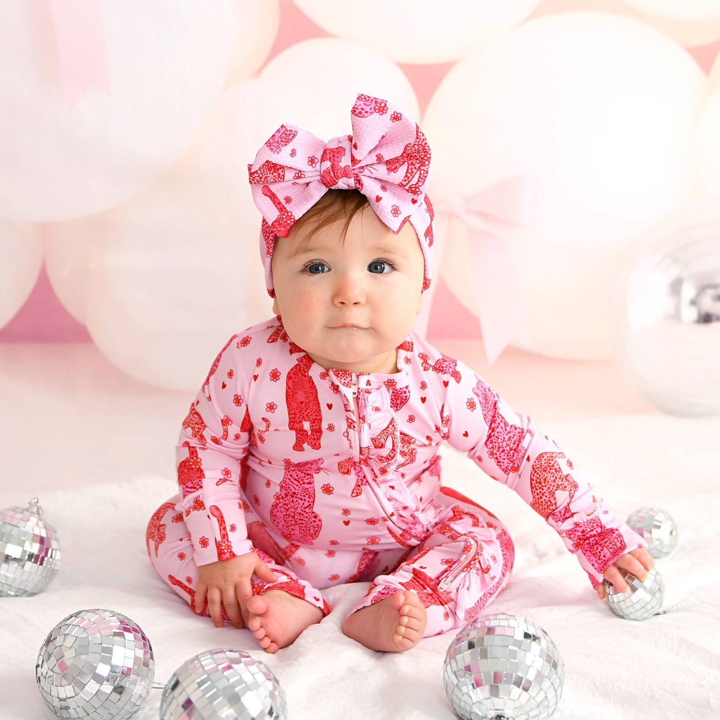 Cambrie RUFFLE ZIP Valentines Day Bamboo 1PC Two Way Zipper: 0-3m