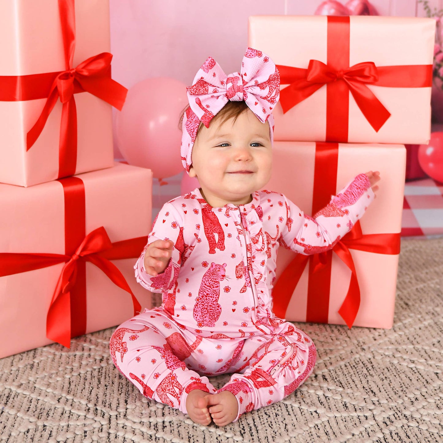 Cambrie RUFFLE ZIP Valentines Day Bamboo 1PC Two Way Zipper: 0-3m
