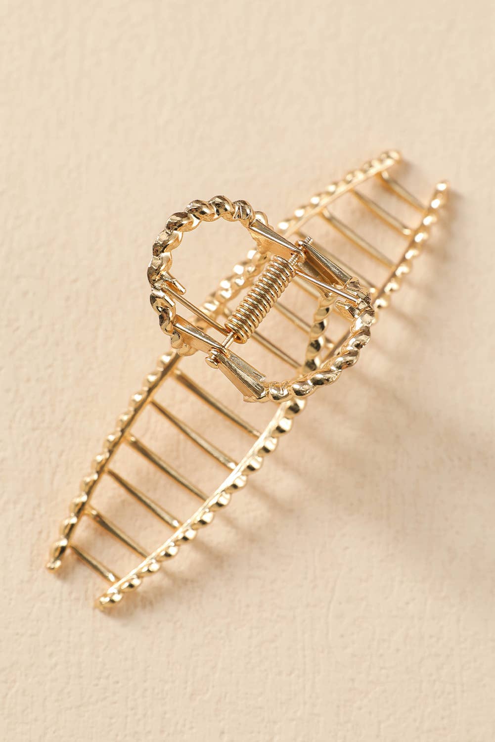 Twist Large Alloy Hair Clip Gifts: Gold / Medium