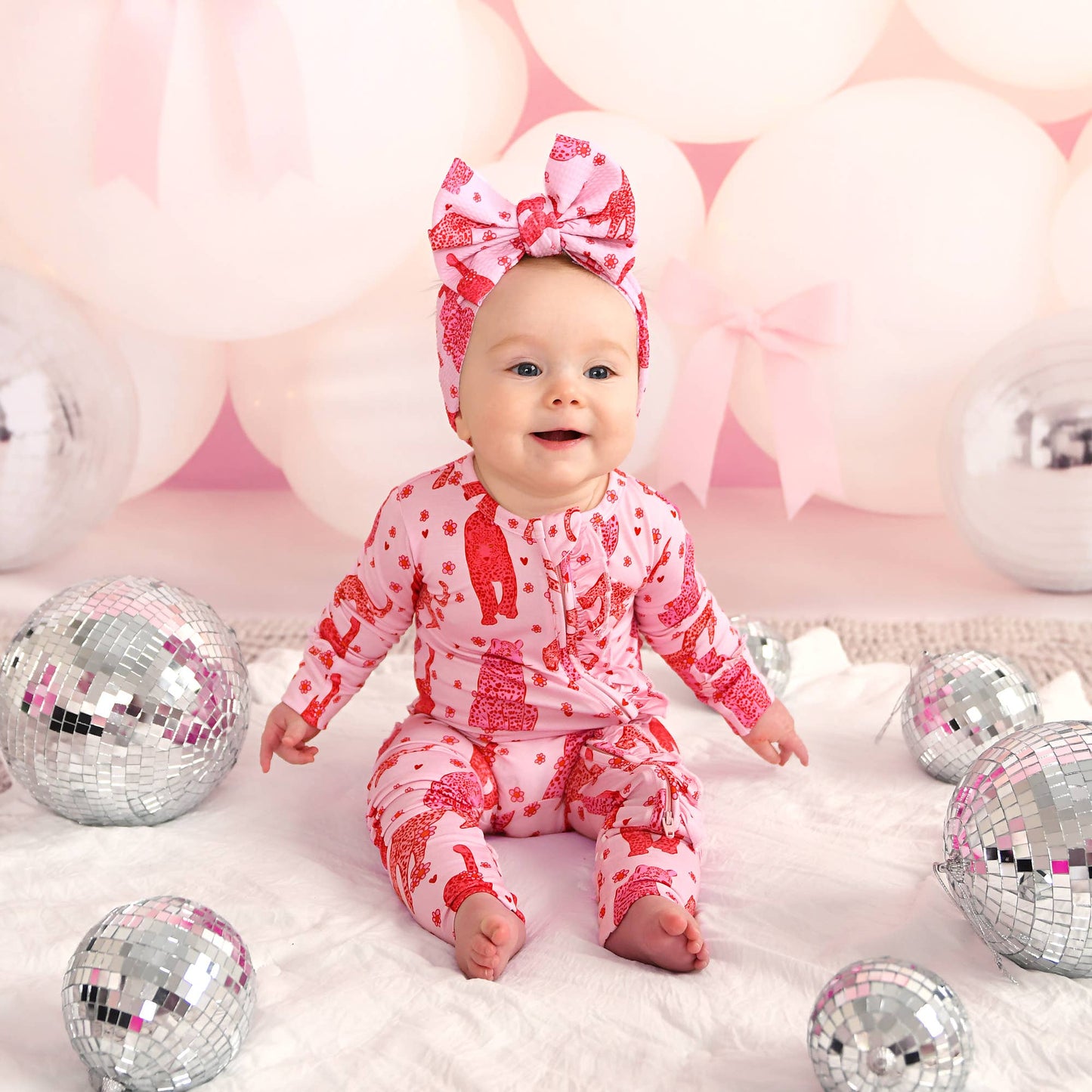 Cambrie RUFFLE ZIP Valentines Day Bamboo 1PC Two Way Zipper: 0-3m