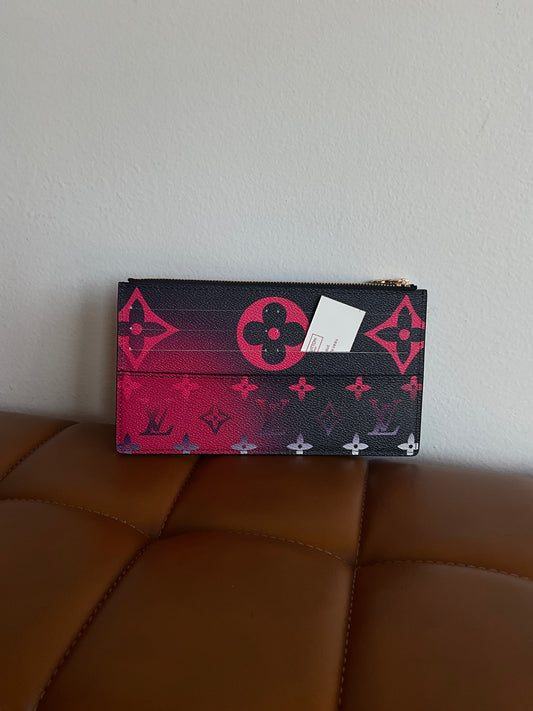 Media quality, luxury wallet