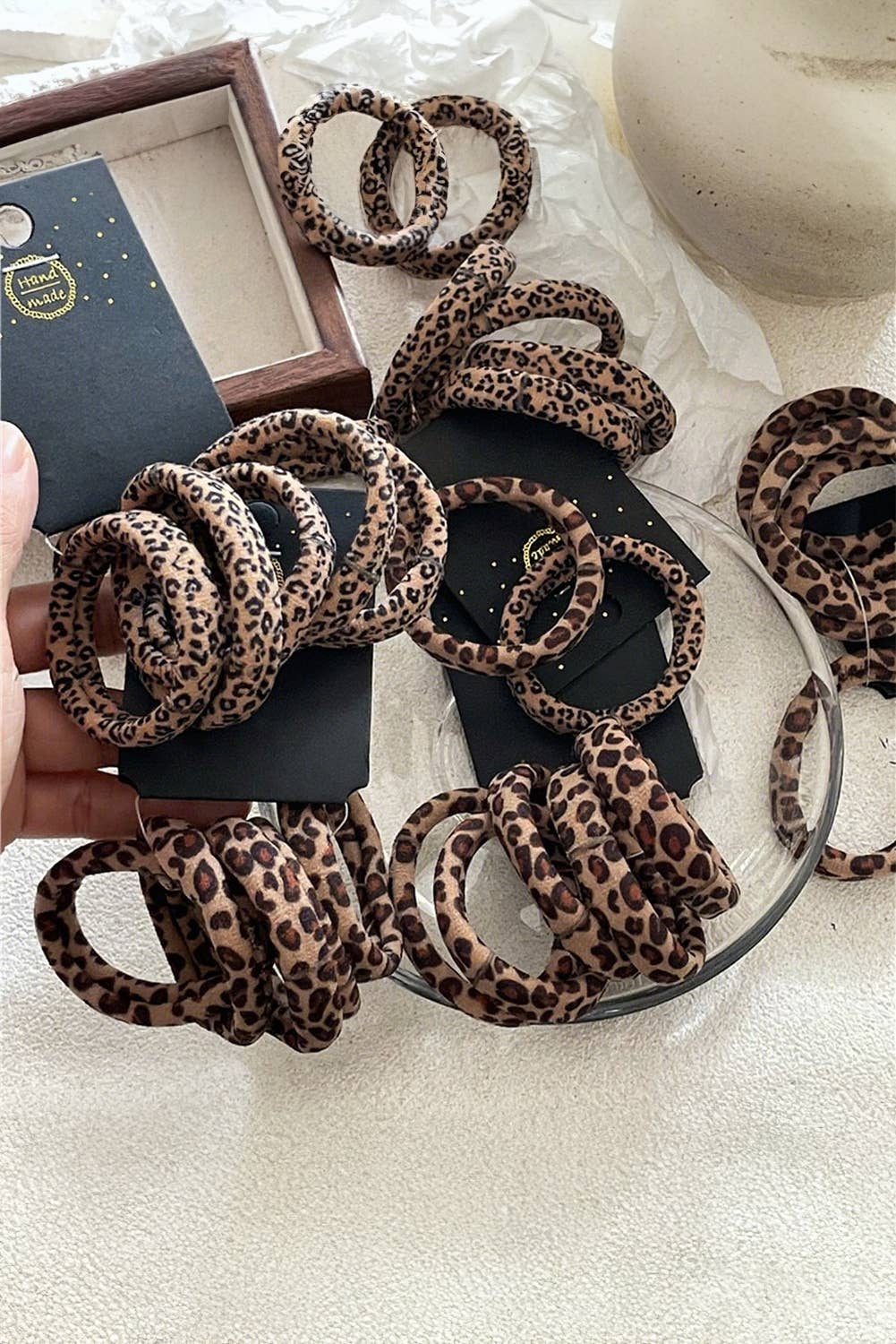 5pcs Leopard Elastic Hair Tie Set Gifts: Brown / ONE SIZE