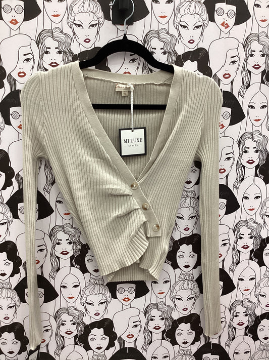 Neutral Crop Long sleeved Top