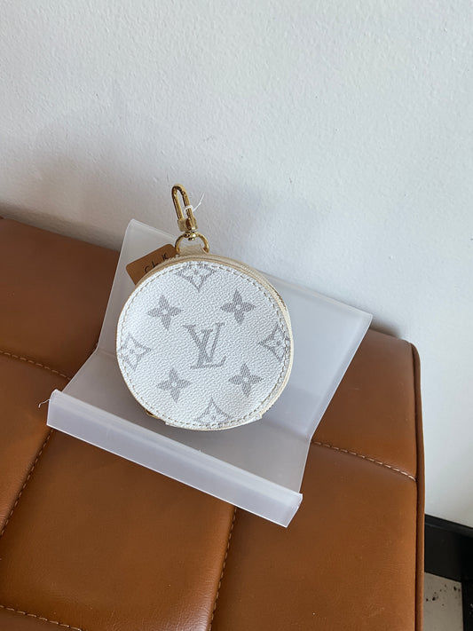 Luxury purse accessory