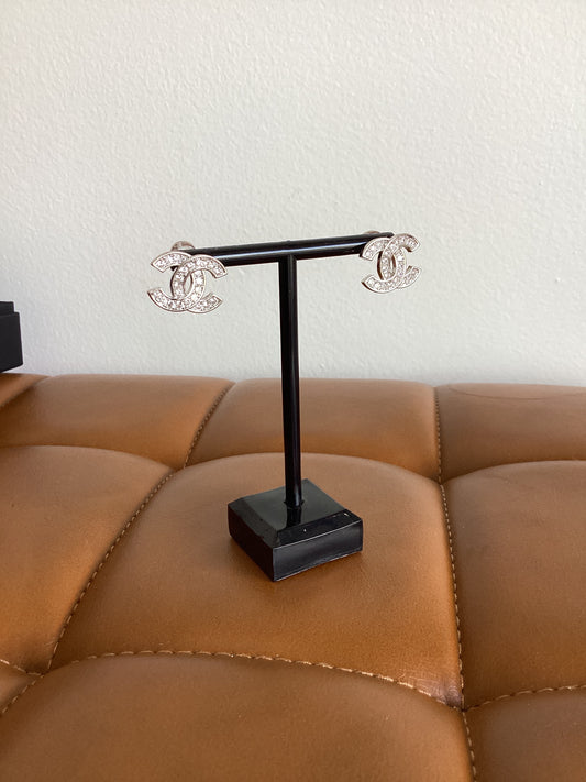 Luxury earrings