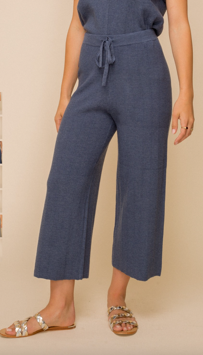 Hem & Thread Soft Sweater High Waste Crop Pants