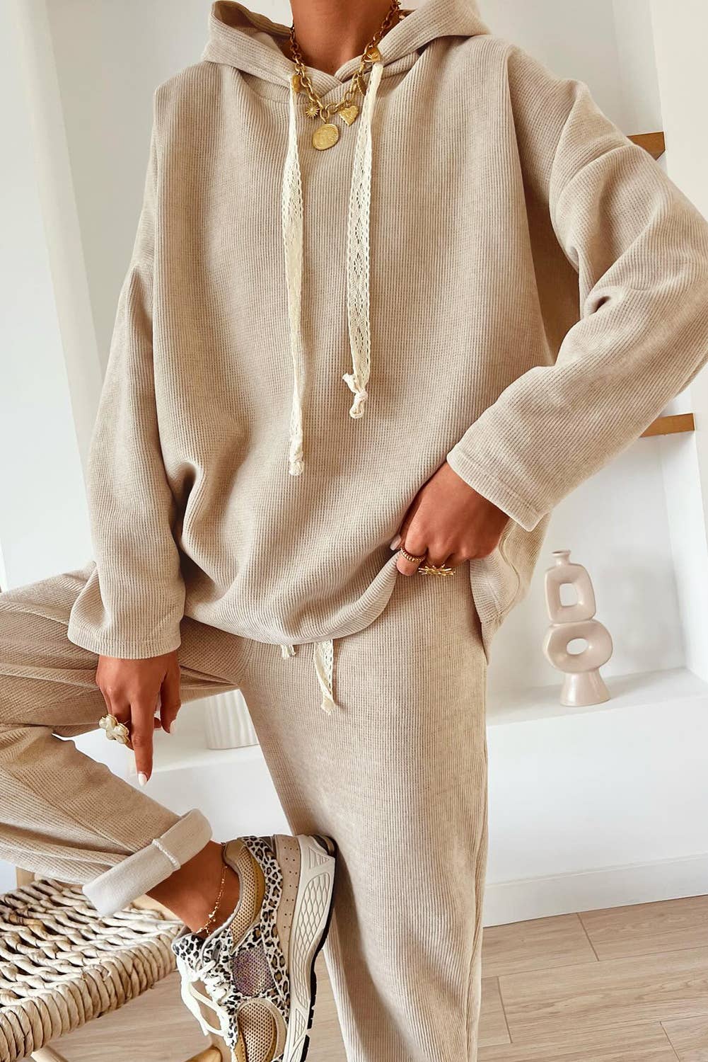 Drawstring Pullover Hoodie and High Waist Pants Corduroy Set: Leopard parchment / Missy / L
