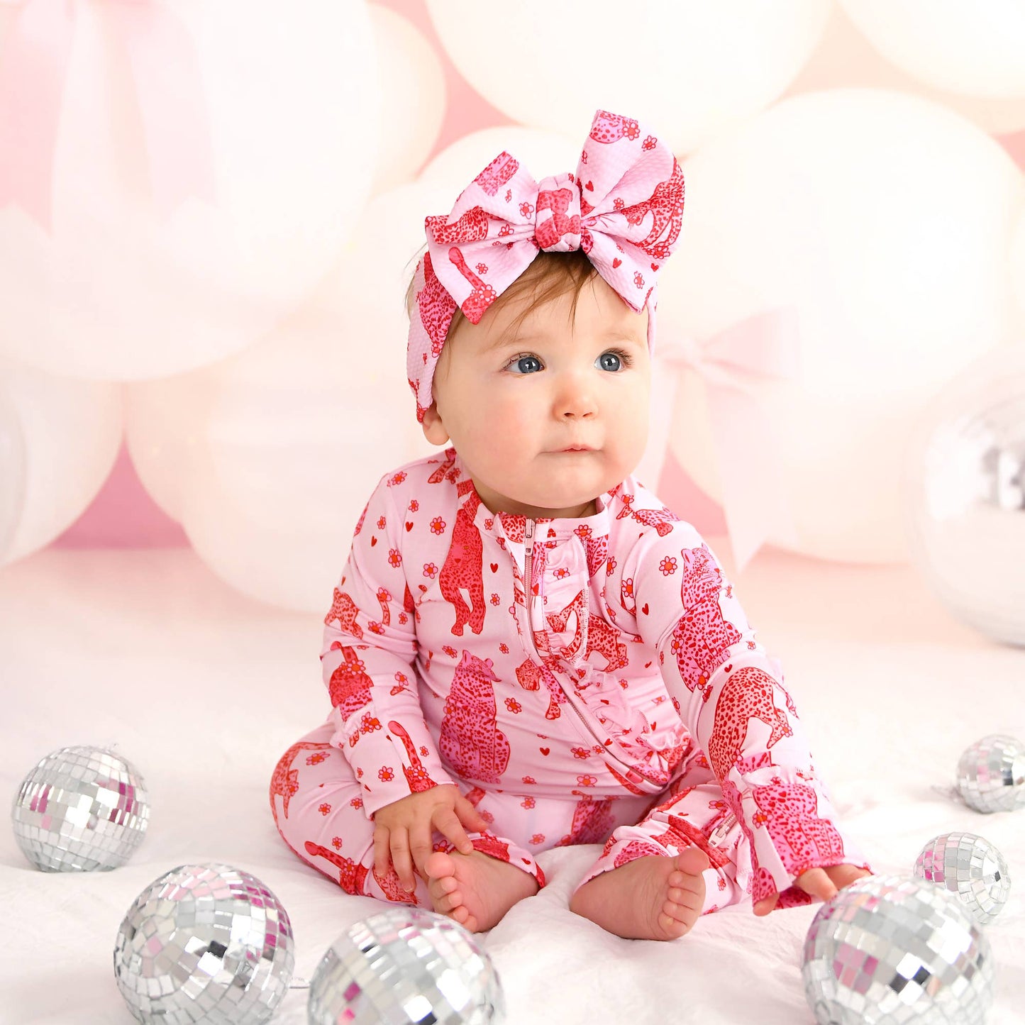 Cambrie RUFFLE ZIP Valentines Day Bamboo 1PC Two Way Zipper: 0-3m