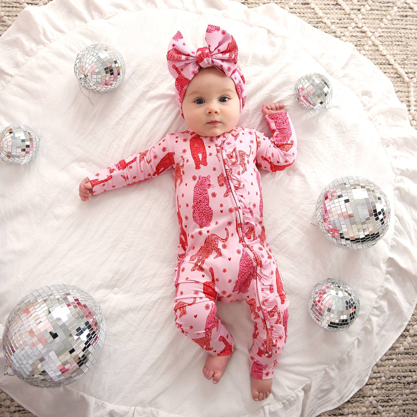 Cambrie RUFFLE ZIP Valentines Day Bamboo 1PC Two Way Zipper: 0-3m